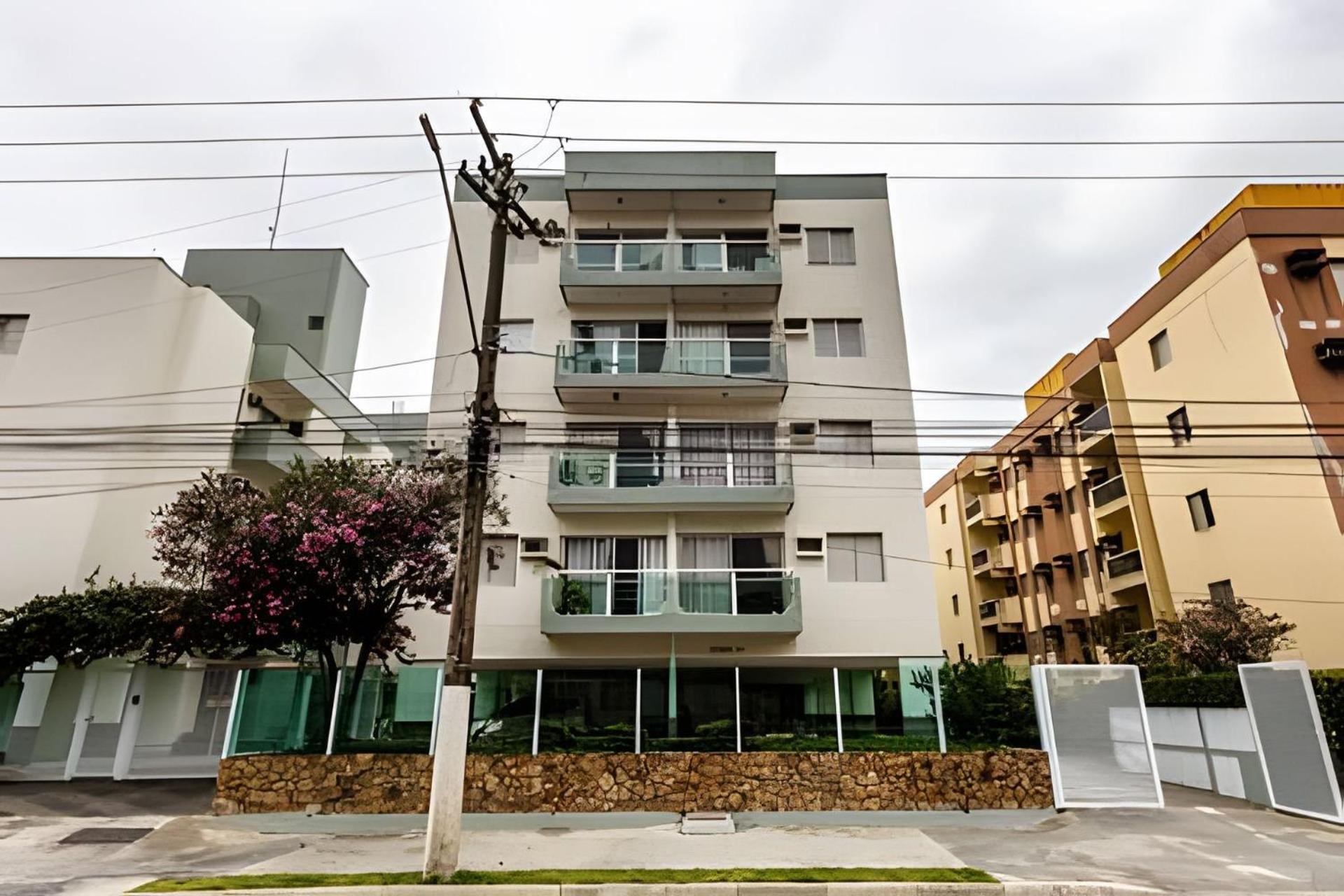 Apto Na Enseada Excelente Localizacao, 500M Da Praia, Garagem, Ar Condicionado Portaria 24 Horas 과루자 외부 사진