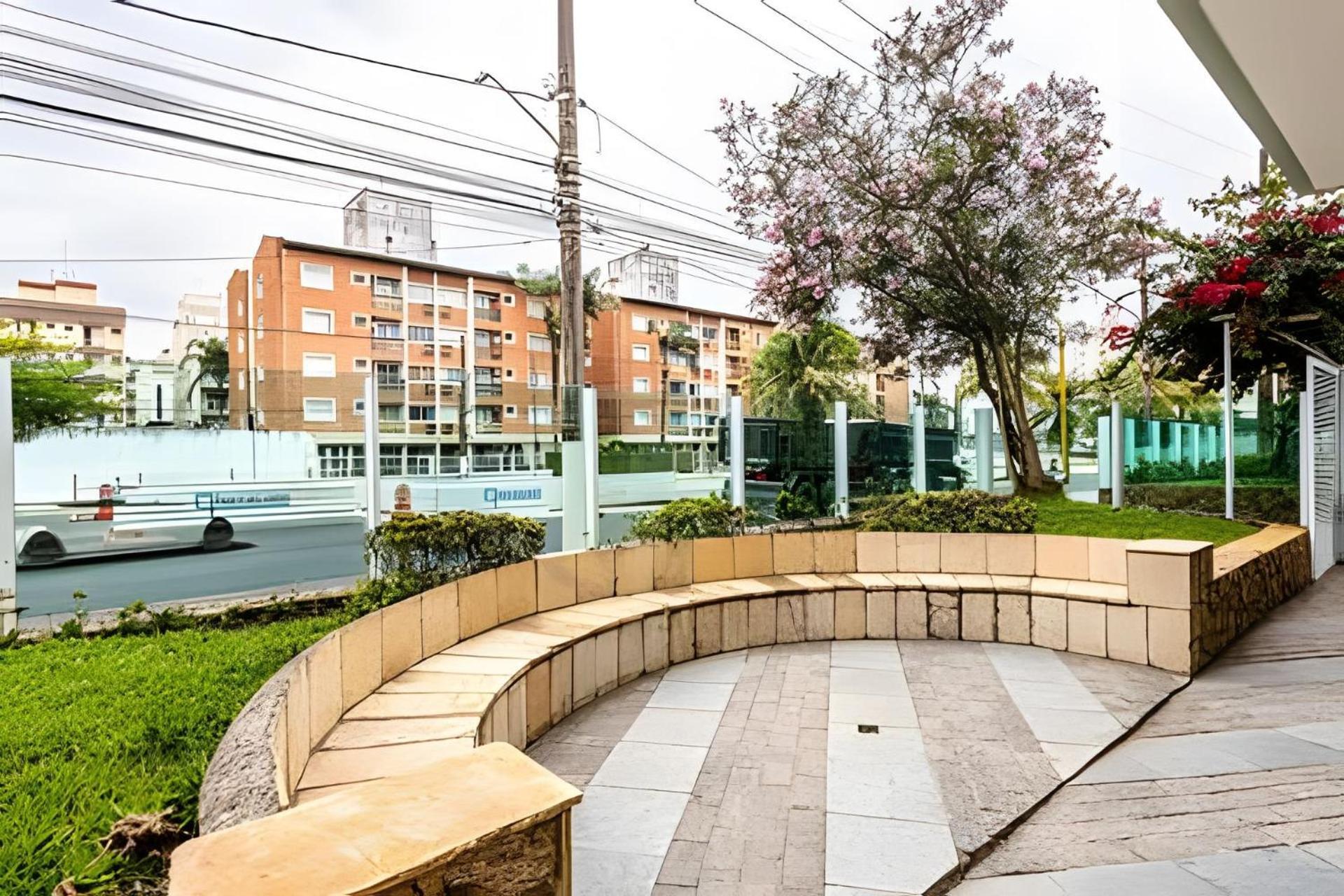 Apto Na Enseada Excelente Localizacao, 500M Da Praia, Garagem, Ar Condicionado Portaria 24 Horas 과루자 외부 사진