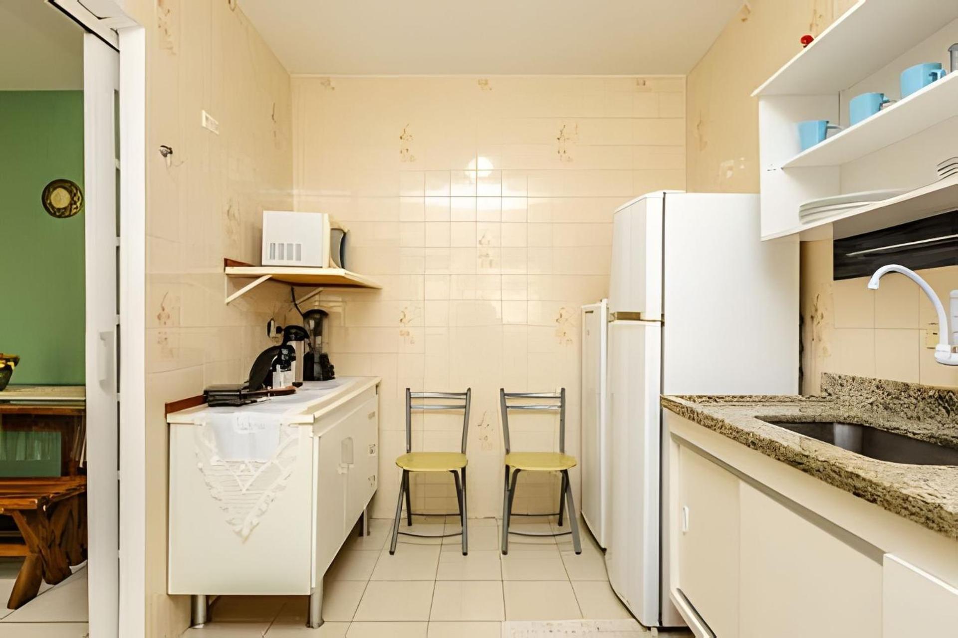 Apto Na Enseada Excelente Localizacao, 500M Da Praia, Garagem, Ar Condicionado Portaria 24 Horas 과루자 외부 사진